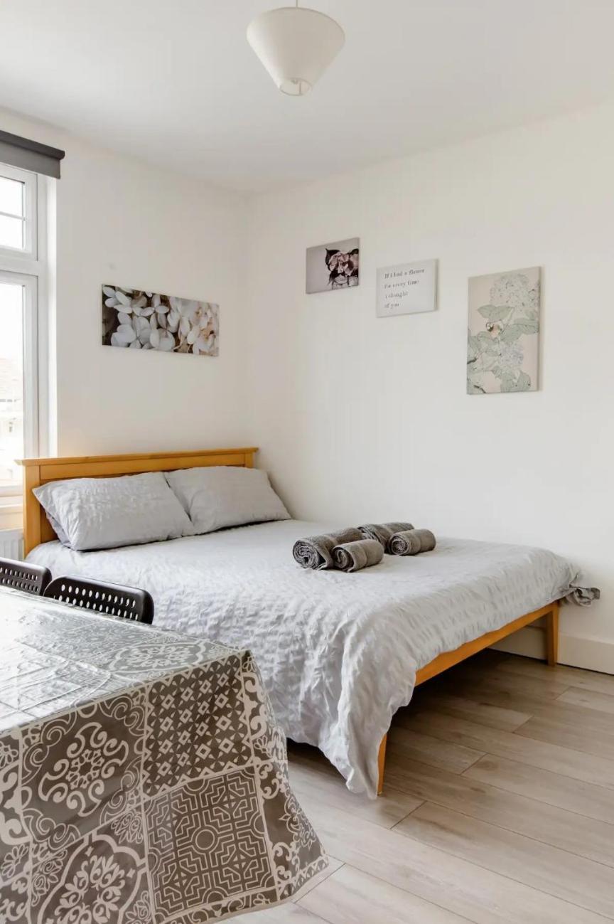 Double Room Edmonton Green, London N9 Exterior foto